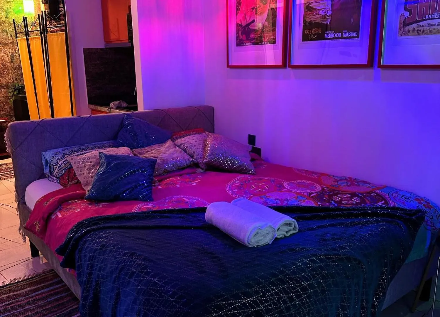 Warszawa Central House - Studios In Warsaw With Private Jacuzzi, Full Access To Sauna, Gym And Billards - Studia Z Prywatnym Jacuzzi Oraz Dostepem Do Sauny, Silowni I Bilarda 0*,  ポーランド