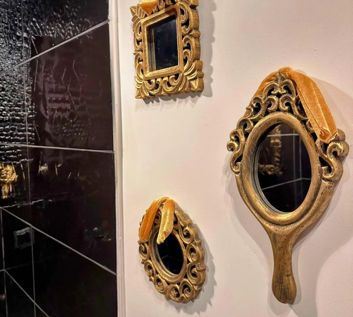 アパート Warszawa Central House - Studios In Warsaw With Private Jacuzzi, Full Access To Sauna, Gym And Billards - Studia Z Prywatnym Jacuzzi Oraz Dostepem Do Sauny, Silowni I Bilarda